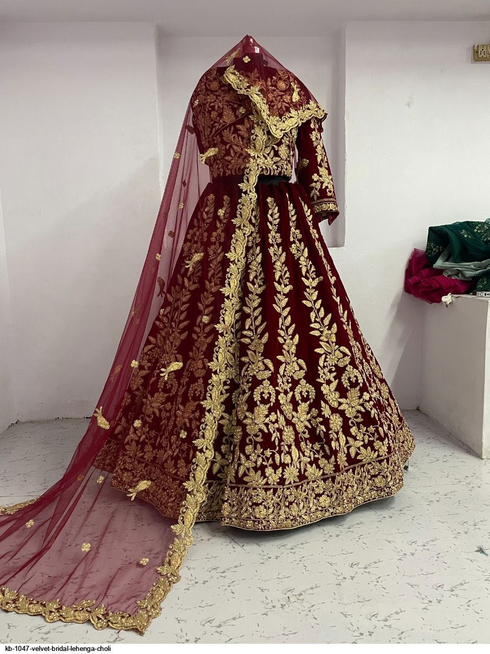 Kb 1047 Heavy Bridal Wedding Wear Wholesale Lehenga Collection